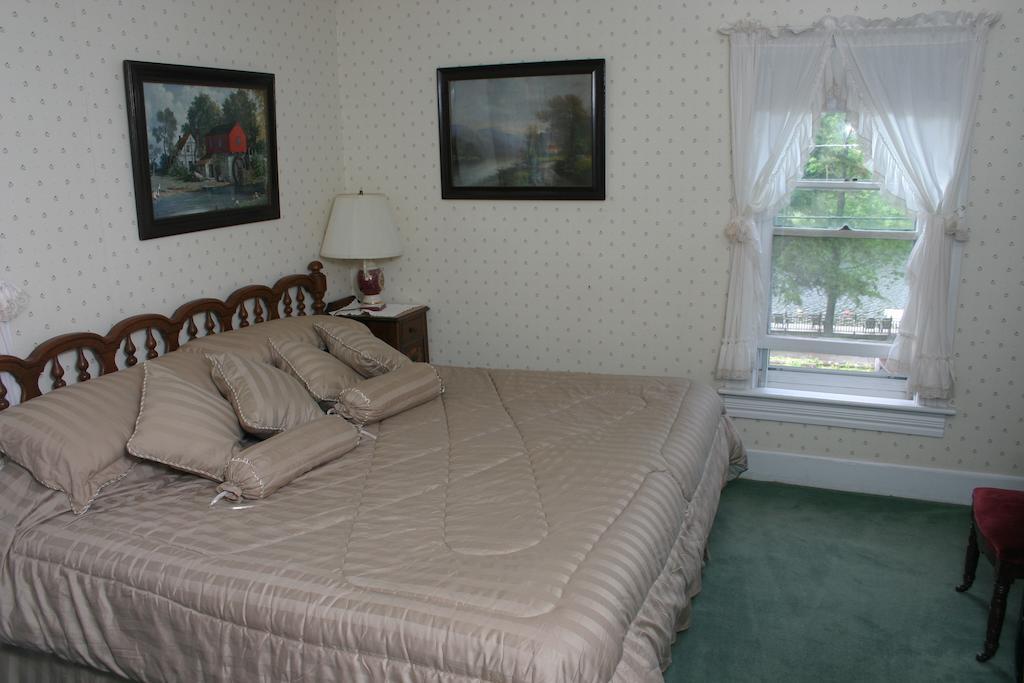 Inn at Starlight Lake&Restaurant Ruang foto